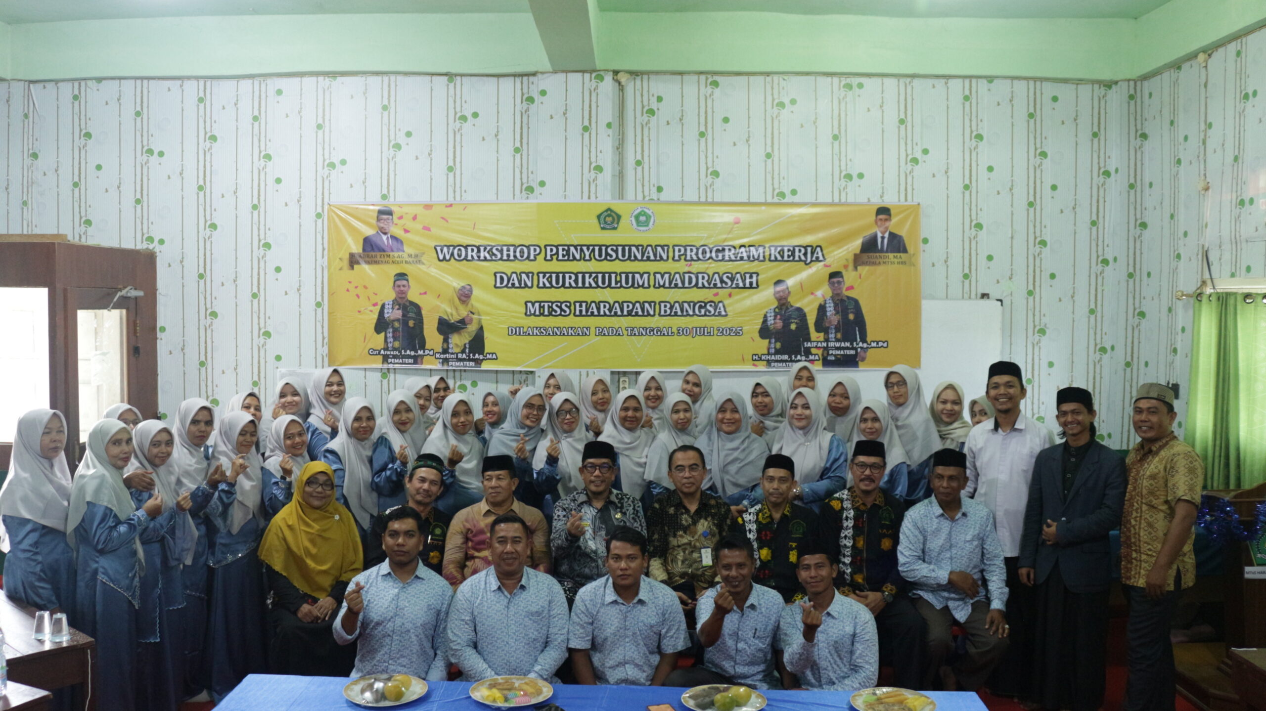 Workshop Penyusunan Program Kerja Dan Kurikulum Madrasah Di MTsS Harapan Bangsa
